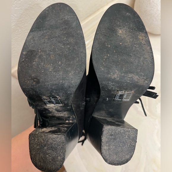 Forever 21 Black Booties - Picture 9 of 9